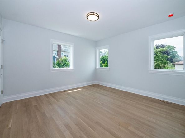 138 Mount Joy Place, New Rochelle NY 10801