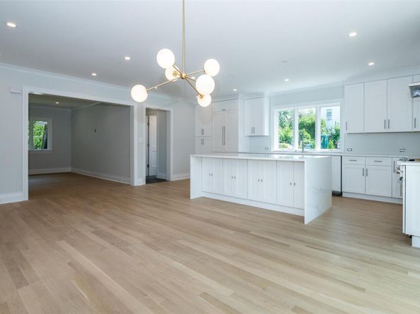 138 Mount Joy Place, New Rochelle NY 10801