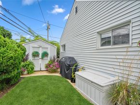 55 Duckpond Drive N, Wantagh NY 11793