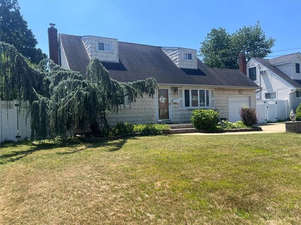 126 Lambert Avenue, Farmingdale NY 11735