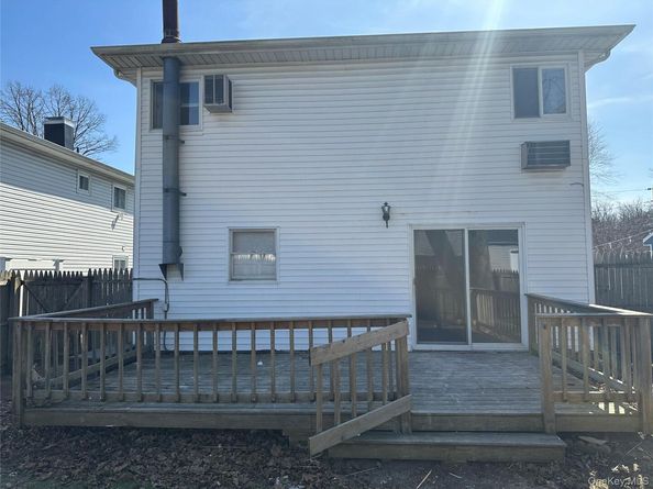 833 Bermuda Road, West Babylon NY 11704