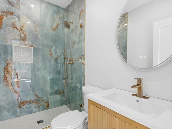 17 Chelsea Place, Dix Hills NY 11746