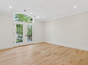 17 Chelsea Place, Dix Hills NY 11746