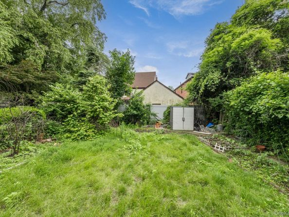 85-24 Eton Street, Jamaica Estates NY 11432