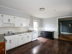 46 Coles Street, Glen Cove NY 11542
