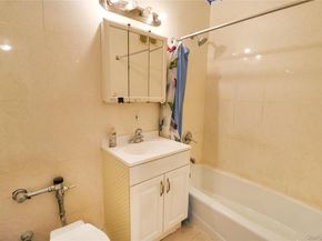 4125 Kissena Boulevard 5HH, Flushing NY 11355