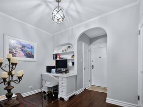 17 Gaynor Avenue 1D, Manhasset NY 11030