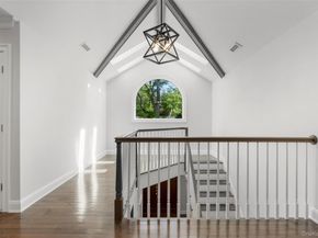 17 Clover Place, New Rochelle NY 10805