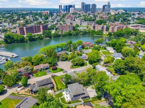 17 Clover Place, New Rochelle NY 10805
