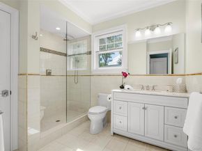 17 Clover Place, New Rochelle NY 10805