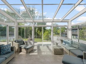 17 Clover Place, New Rochelle NY 10805