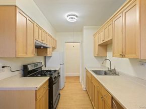 7 Greenridge Avenue A7, White Plains NY 10605