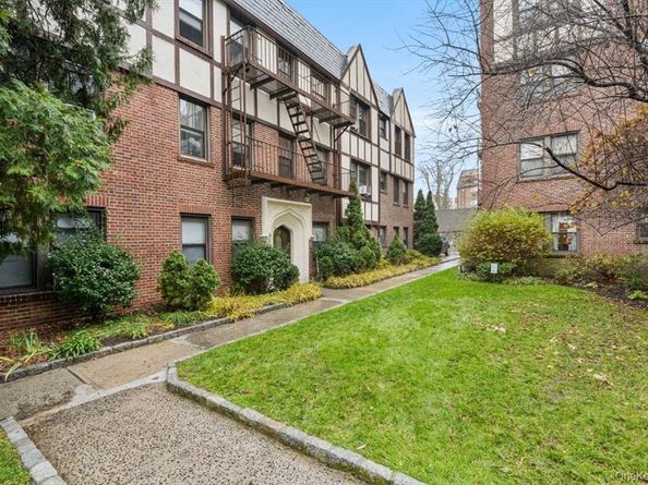 7 Greenridge Avenue A7, White Plains NY 10605