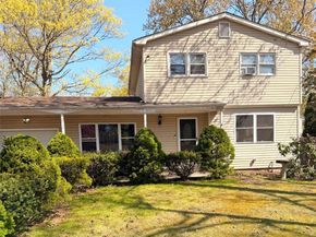 13 Hampton Avenue, Mastic NY 11950