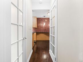 54 East 8th Street E 0 3J, New York (Manhattan) NY 10003