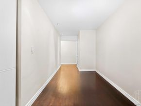 54 East 8th Street E 0 3J, New York (Manhattan) NY 10003