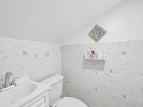 88-37 187th Street, Hollis NY 11423