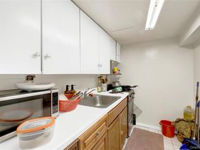 88-37 187th Street, Hollis NY 11423