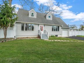 41 Seaside Avenue, Patchogue NY 11772