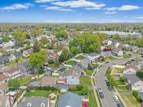 3 Layton Avenue, Hicksville NY 11801
