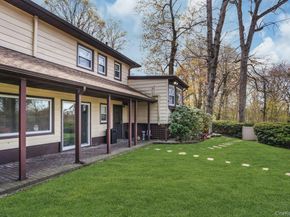 21 Ground Pine Court, Dix Hills NY 11746
