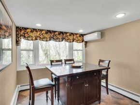 21 Ground Pine Court, Dix Hills NY 11746