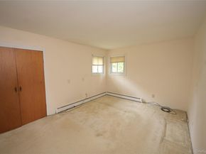 96 Cedar Drive W, Plainview NY 11803