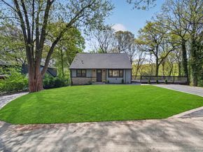 33 Tuscarora Drive, Centerport NY 11721