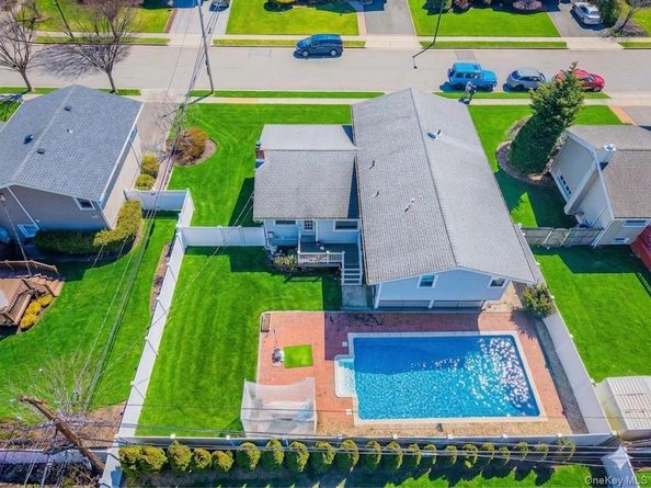 47 Favorite Lane, Jericho NY 11753