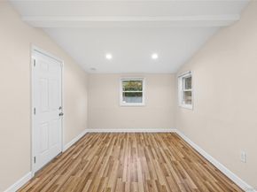 1091 Gardiner Drive, Bay Shore NY 11706