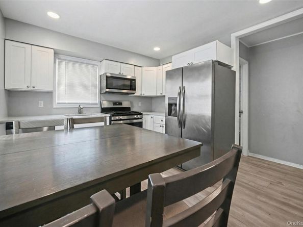 1733 5th Avenue, Bay Shore NY 11706