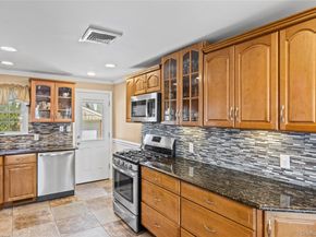 416 Argyle Road, Mineola NY 11501