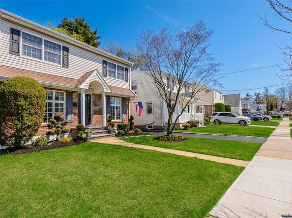416 Argyle Road, Mineola NY 11501