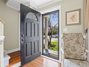 416 Argyle Road, Mineola NY 11501