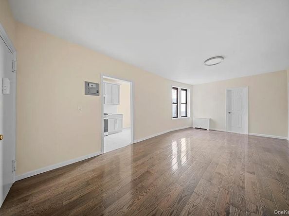 1372 Shakespeare Avenue 4C, Bronx NY 10452