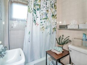 16 Nymph Road, Rocky Point NY 11778