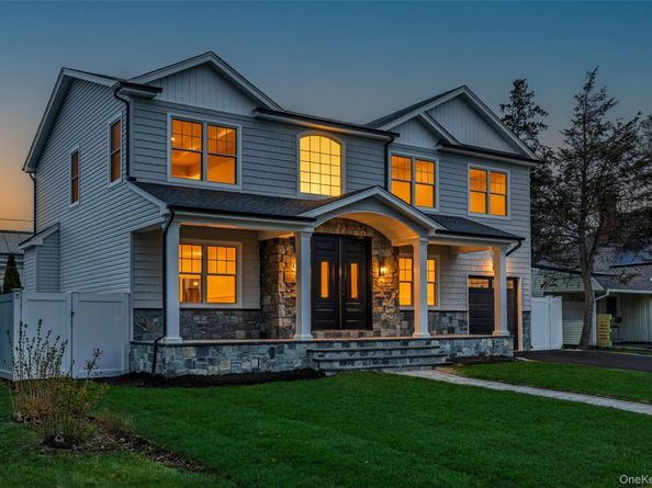 12 Patience Lane, Westbury NY 11590