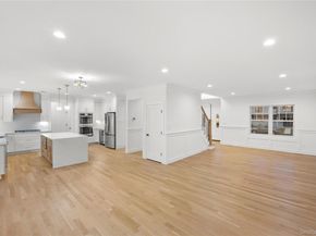 12 Patience Lane, Westbury NY 11590