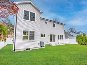 12 Patience Lane, Westbury NY 11590