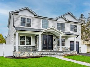 12 Patience Lane, Westbury NY 11590