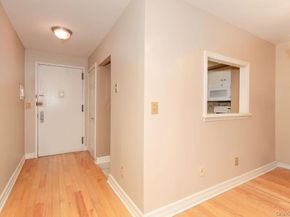 1374 Midland Avenue PH8, Bronxville NY 10708