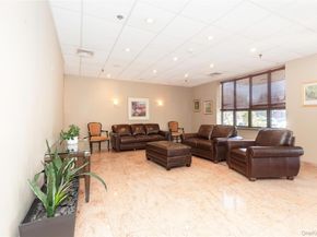 1374 Midland Avenue PH8, Bronxville NY 10708
