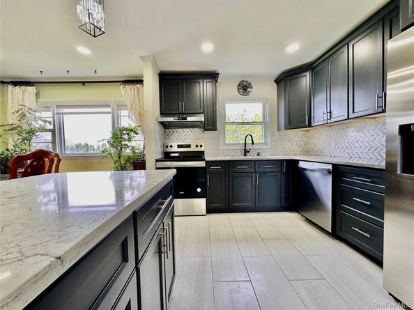 592 Benton Road, East Meadow NY 11554