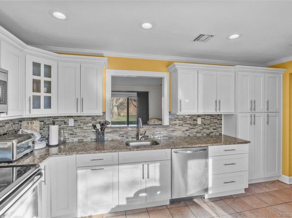 117 Scarlett Drive, Commack NY 11725