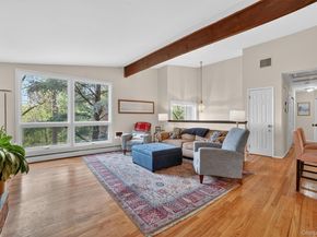 20 John Cava Lane, Cortlandt Manor NY 10567