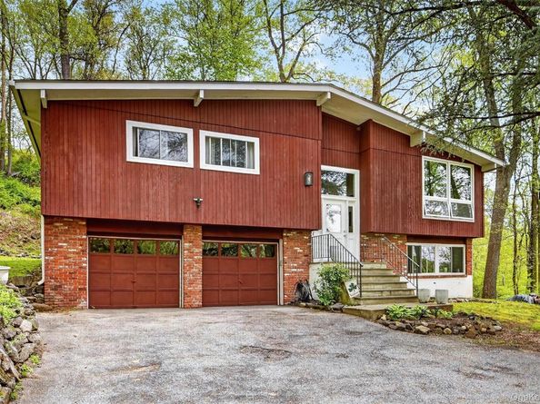 20 John Cava Lane, Cortlandt Manor NY 10567