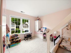 38 Ovation Court, White Plains NY 10603