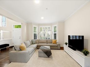 38 Ovation Court, White Plains NY 10603