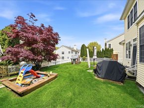 38 Ovation Court, White Plains NY 10603