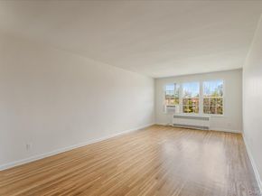 366 Stewart Avenue C4, Garden City NY 11530
